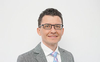Christopher M Weed 西班牙语、田径长跑指导老师 深圳瑞得福学校 - 给孩子优质的教育 是父母最好的投资
